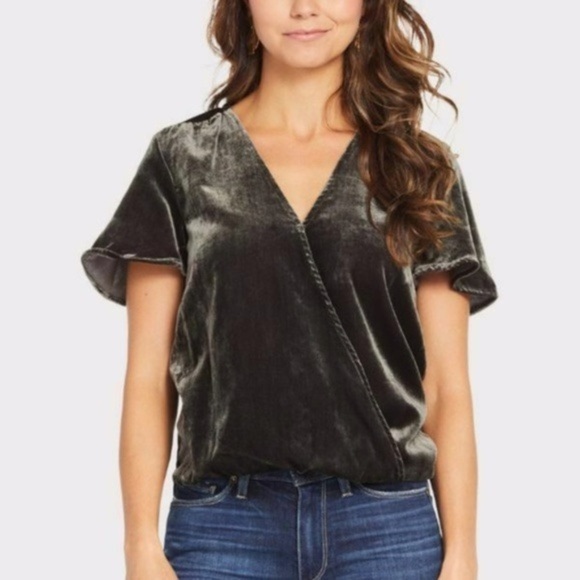 Splendid Popover Surplice Velvet Top NWT XS‎ - Picture 1 of 9